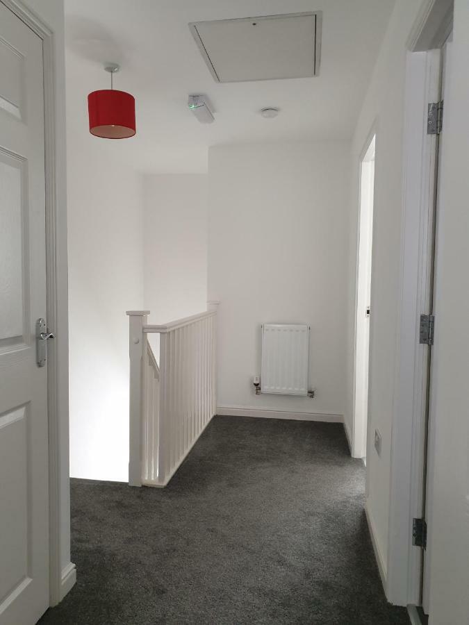 Spacious Contractor House For Large Groups - Private Parking By Liverpool Short Stay Exterior photo